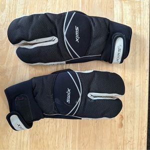 Swim lobster ski gloves